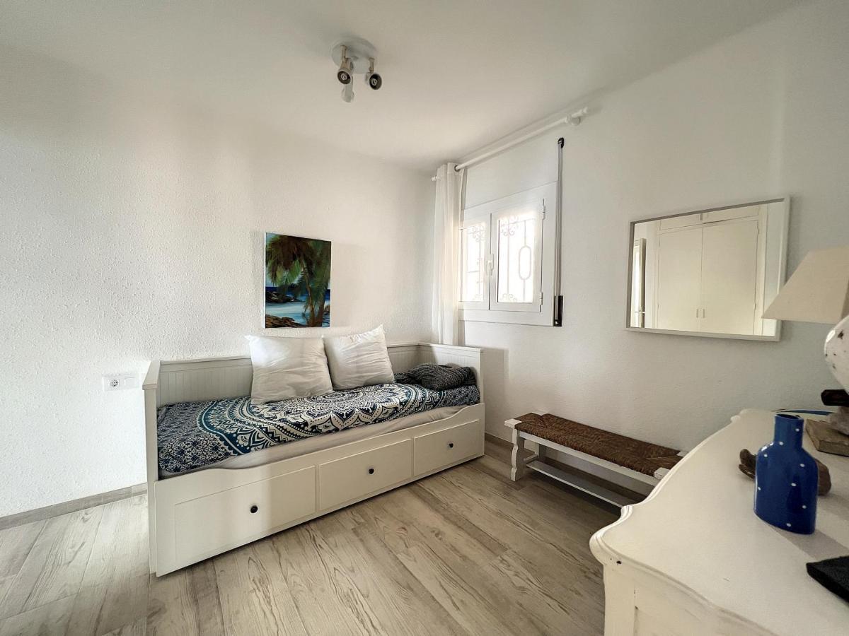 Ferienwohnung Alexandra 1 Era Linea De Mar, Fantastico Piso Tota Roses Exterior foto